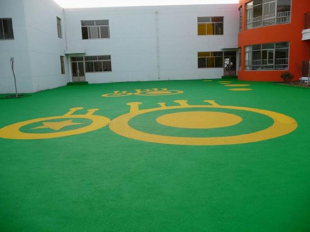 塑膠跑道具備哪些特性? 塑膠跑道具備哪些特性?